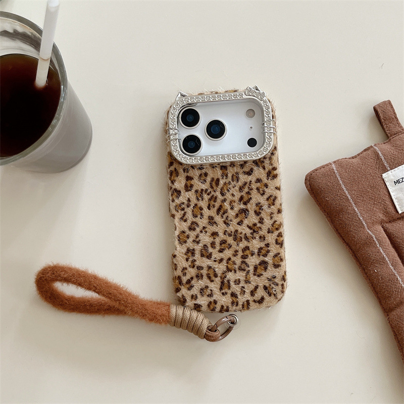 Luxury diamond-encrusted leopa - Phone Cases 13 评论和价格